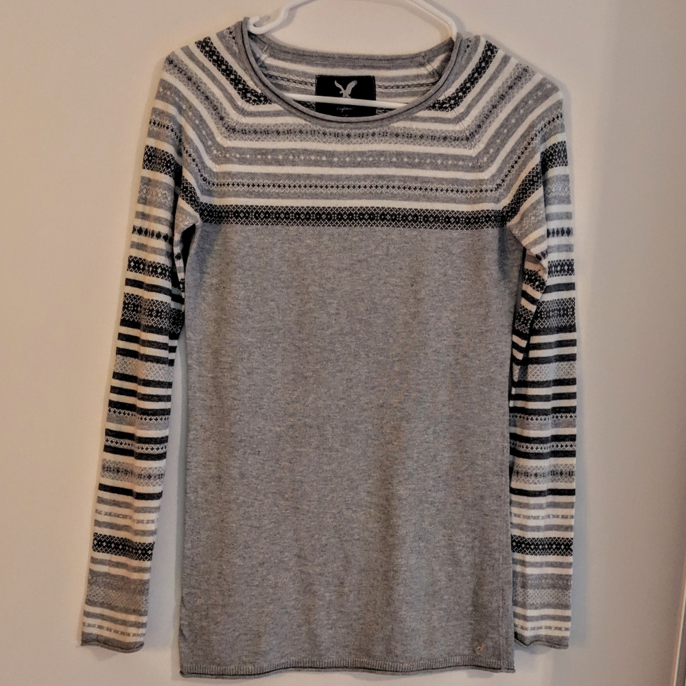 American Eagle Grey White Stripe Sleeve Sweater SP